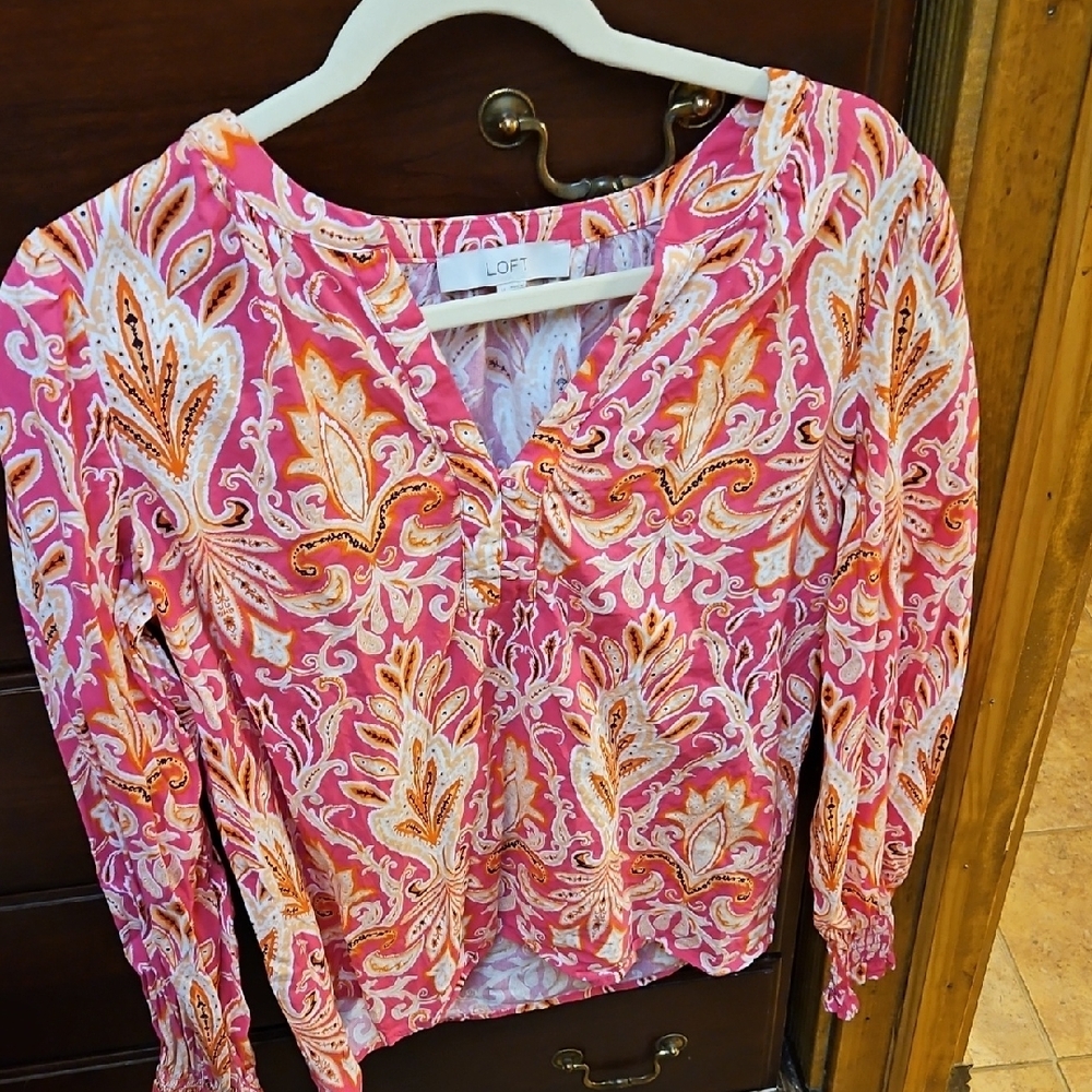 LOFT Pink Paisley Women's Top